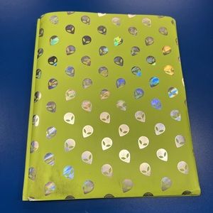 PenGear Folder - Alien Design